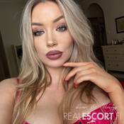 Adriana25