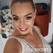 G.O.T. LAURA EXCLUSIVE