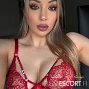 Adriana25