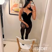 Bella hot
