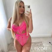 Julia sexy blonde